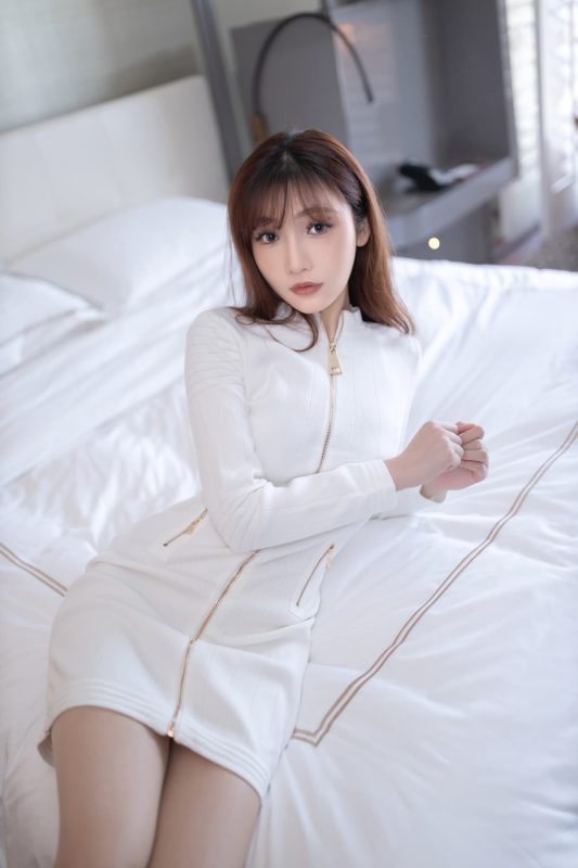 陆萱萱 秀人网内部私购写真合集 42套草寺cos社-珍藏合集-新一代老吃家的聚集地草寺