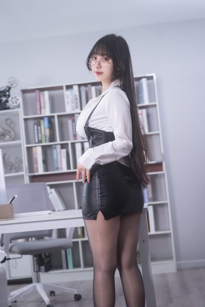 图片[5]草寺cos社-珍藏合集-新一代老吃家的聚集地浅安安 Cosplay写真图片合集 42套草寺cos社-珍藏合集-新一代老吃家的聚集地草寺