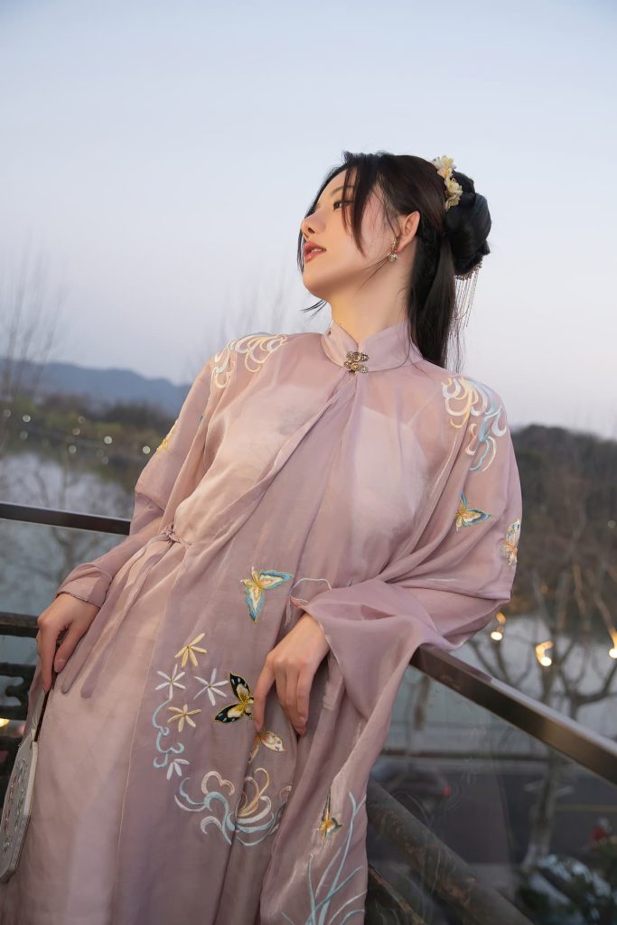 图片[6]草寺cos社-珍藏合集-新一代老吃家的聚集地就是阿朱啊 美女写真图集合集[257套][持续更新]草寺cos社-珍藏合集-新一代老吃家的聚集地草寺